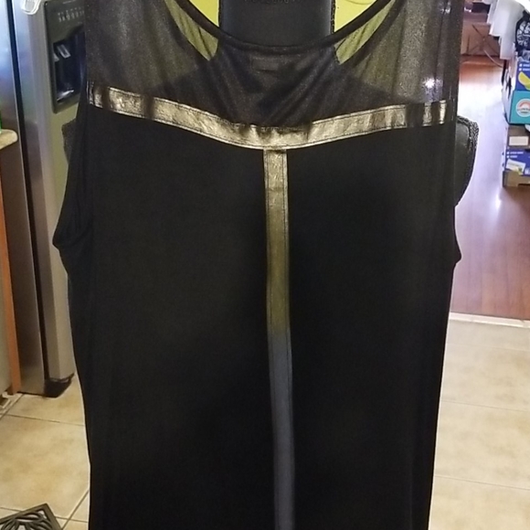 Top - Picture 3 of 4